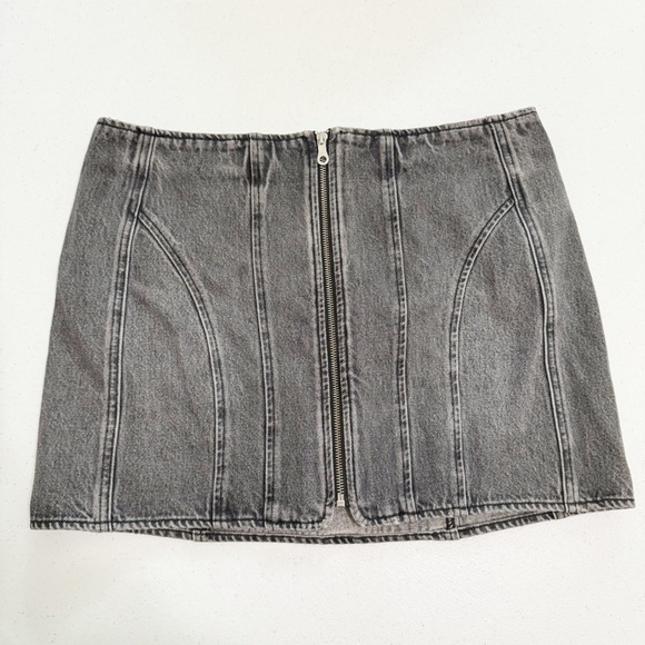 Grlfrnd Rey Racer Skirt - Picture 3 of 11